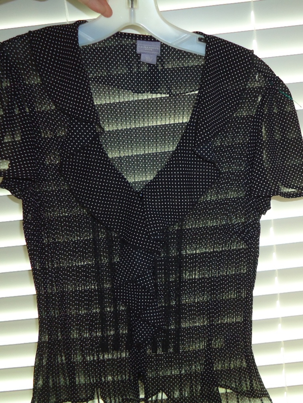 Laura Scott Women's Polka Dot Black Stretch Blouse Ruffle Neckline Size-SP